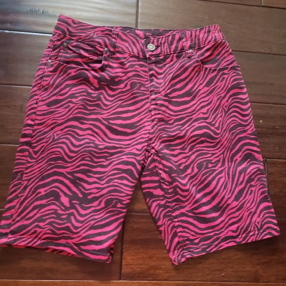 ASOS Pants - NWOT Women Pink & Black Zebra Bermuda Shorts